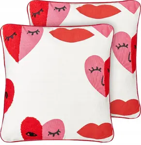 Cushion set Beliani 2 pcs Periwinkle embroidered cotton 45 x 45 cm white