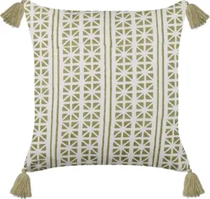 Decorative cotton cushion Beliani SYRINGA 45 x 45 cm green with white geometric pattern