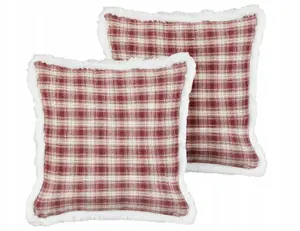 Decorative cushion set Beliani BROOKIES 2 pcs 45 x 45 cm burgundy Christmas pattern