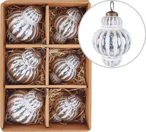 Set of 6 Beliani glass Christmas baubles, silver, model CREMEUX
