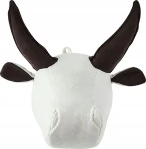 Wall Decoration Beliani Pluszowa byk biały GEOFFREY – plush wall ornament, white bull