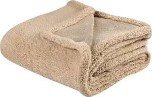 Blanket Beliani MIRGE 125 x 150 cm beige