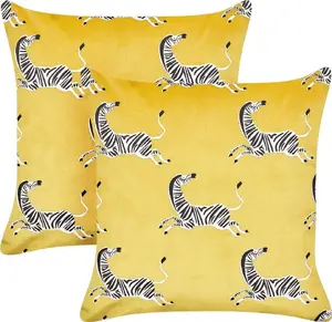 Декоративные велюровые подушки Beliani ACONITUM 45 x 45 см зебра жёлтые (пара)