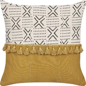 Decorative cotton cushion Beliani WOODI 45 x 45 cm geometric pattern white-yellow
