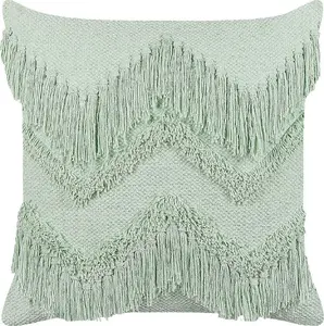 Decorative cotton cushion with fringes Beliani Bacopa 45 x 45 cm light green