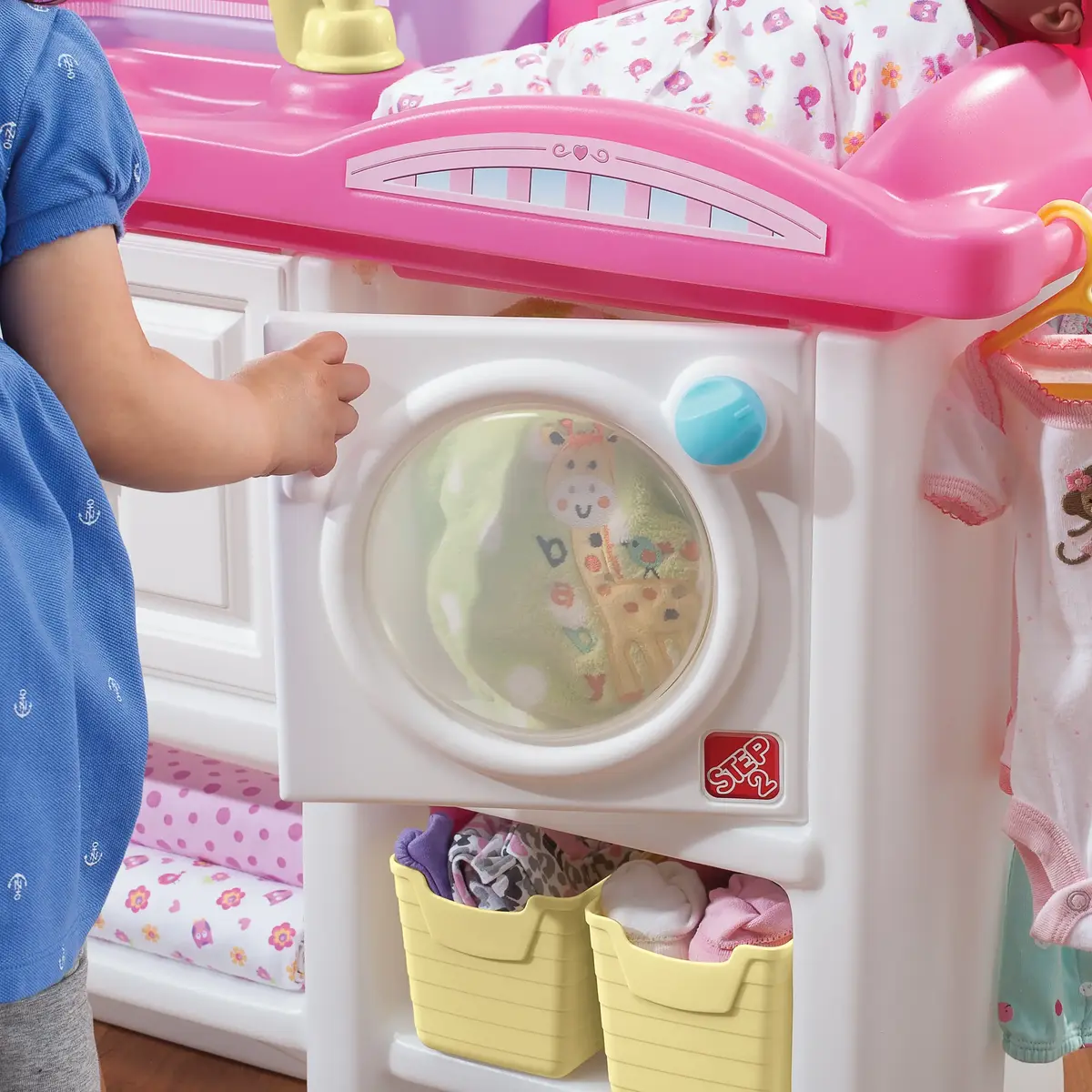 Step2 Love & Care Deluxe Nursery 847100 Photo 8