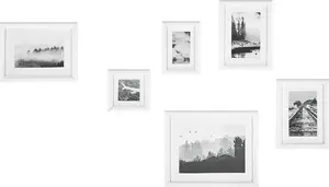 Wall picture frame set Beliani Galeria 6 openings white for landscape photos
