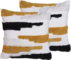 Decorative cushion set Beliani MONARDA — 2 pieces, 45 x 45 cm, multicolour