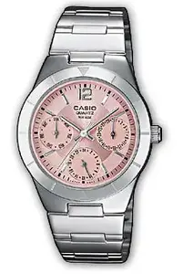 Rokassprādzes pulkstenis CASIO LTP-2069D-4AVEF — kvarcs, nerūsējošā tērauda korpuss un siksna, platums 31 mm