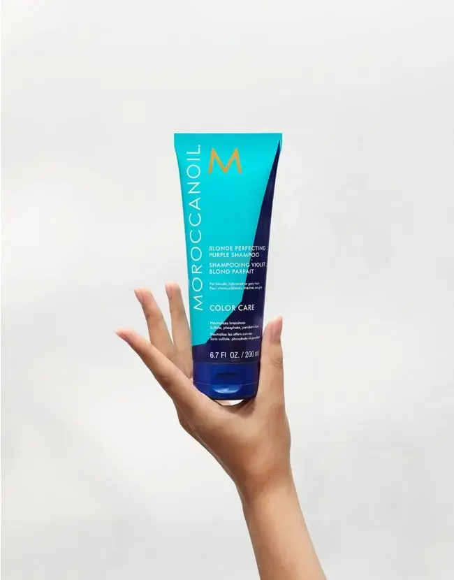 Moroccanoil Blonde Perfecting Purple Shampoo 200 мл Photo 3