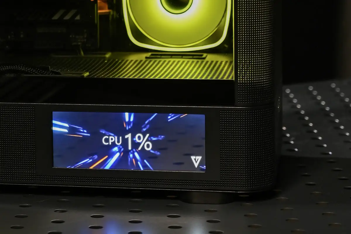 Actina dators Intel Core Ultra 7 270, 32 GB, RTX 5080 Photo 16