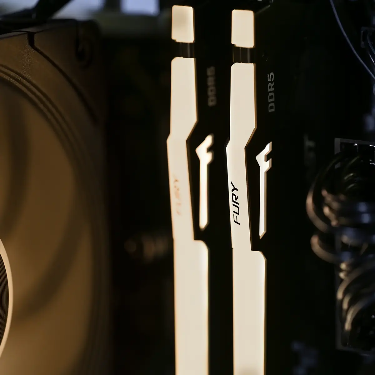 Actina PC Intel Core Ultra 5 250, 32 GB, RTX 5070 Photo 19
