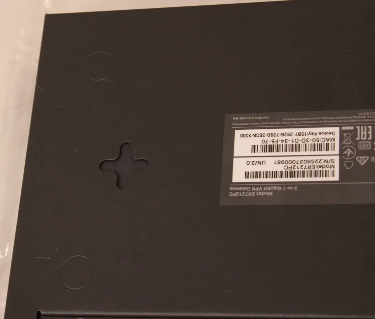 TP-LINK Omada ER7212PC Gigabit VPN Router Photo 4