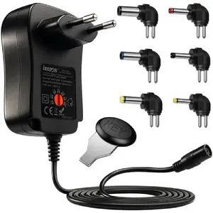 Блок питания IZOXIS универсальный 30W регулируемый 3–12В с USB и 6 сменными наконечниками
