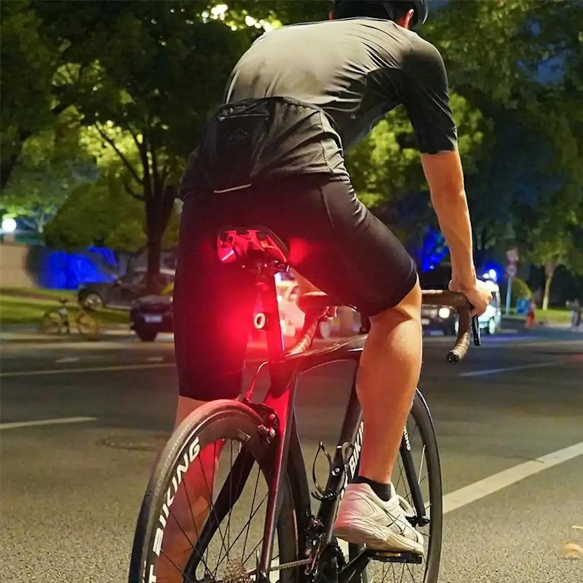 Arruzzo L47I aizmugurējais velo lukturs Photo 4