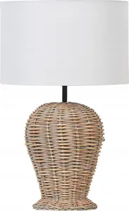 Galda lampa Beliani FURELOS — gaiša rotangpalmas galda lampa, rotangmateriāls