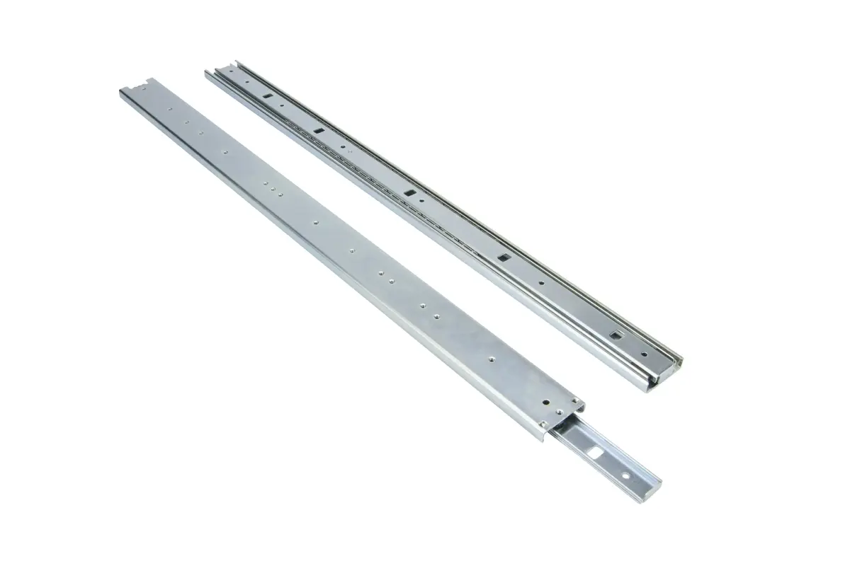 Supermicro CSE-PT26LB 4U rackmount chassis Photo 2