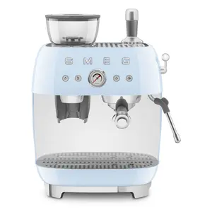 Эспрессо-кофемашина Smeg 50's Style EGF03PBEU пастельно-голубая, ручная, 1650 Вт, со встроенной кофемолкой и резервуаром 2,4 л