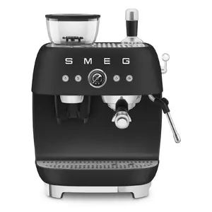 Espresso automāts Smeg 50's Style EGF03BLEU — manuāls, 2,4 L ūdens tvertne, iebūvēta dzirnava, 2 sprauslas, 2 tasītes, 1650 W, melns