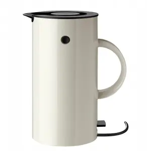 Elektriskais tējkanna Stelton EM 77 1,5 l smilškrāsā — nerūsējošā tērauda apkure, bezvada pamatne