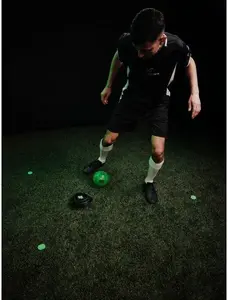 Usorteret STRIKESPHERE SOCCER BOT — futbola trenažieris un bumbas metējs