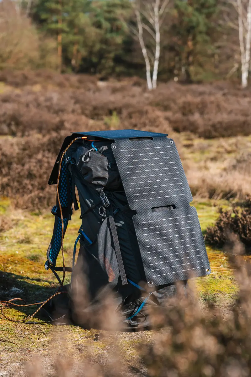 Xtorm SolarBooster 28W foldable solar panel Photo 14