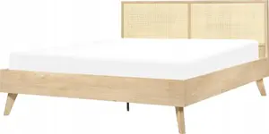 Кровать Beliani MONPAZIER ротанговая 160 x 200 см светлое дерево