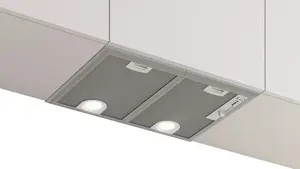 Built-in cooker hood Bosch Serie 4 DHL555BM — ducted/recirculating, 604 m³/h, aluminium filters, LED lighting