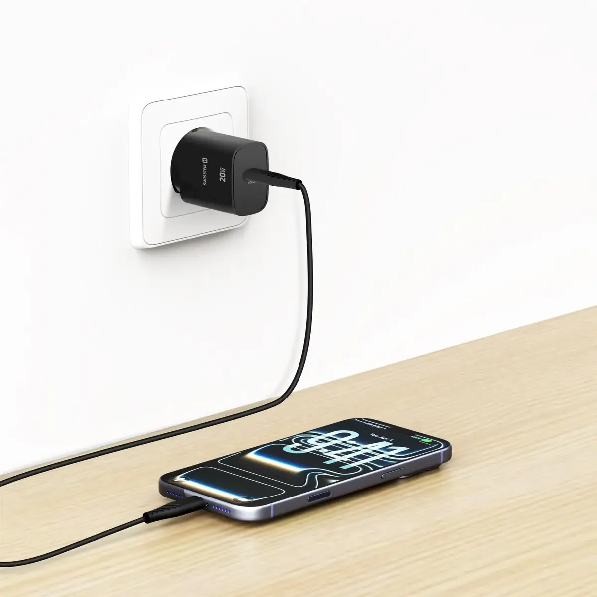 SWISSTEN Edge Travel USB-C GaN 20W Charger Photo 8