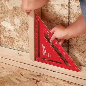 Angle Square MILWAUKEE 30 cm model 4932498717 — carpentry angle measuring tool