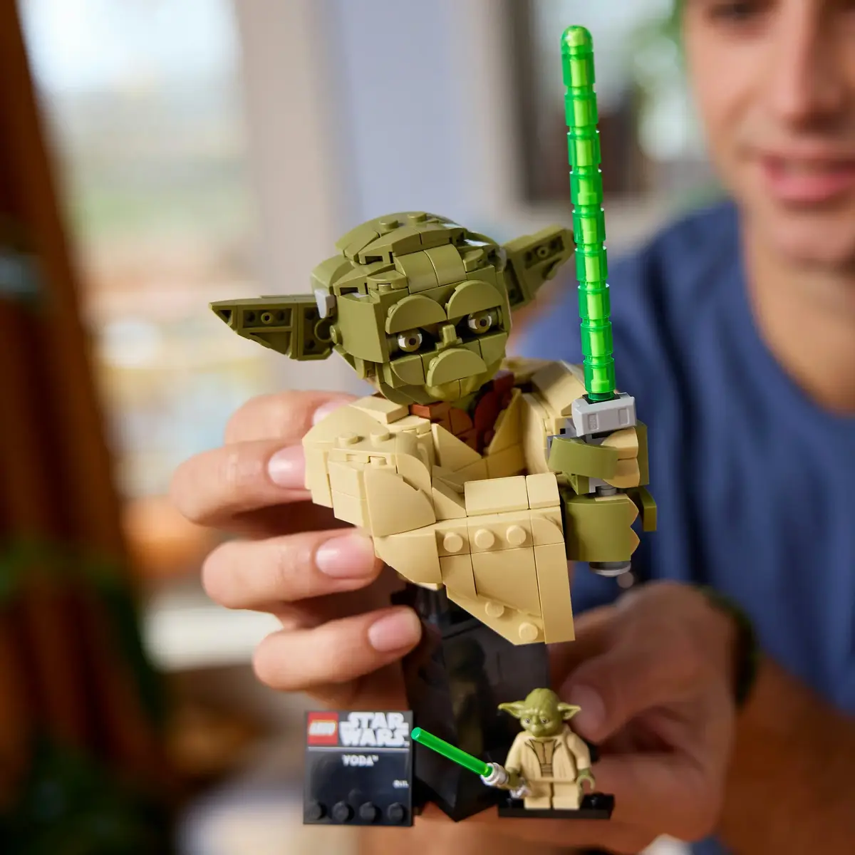 LEGO Star Wars Yoda Bust 75438 Photo 4