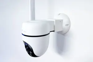 GENWAY настенное крепление для камеры TP-LINK Tapo C501GW, белое с кожухом для кабеля (1 шт.)