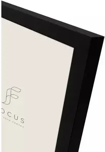 Photo Frame Focus Grace Black — acrylic glass, for 70×100 cm prints
