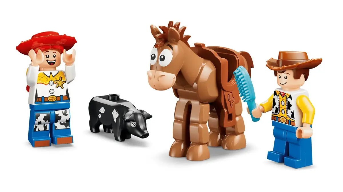 LEGO Disney Horse Farm 43304 Photo 4