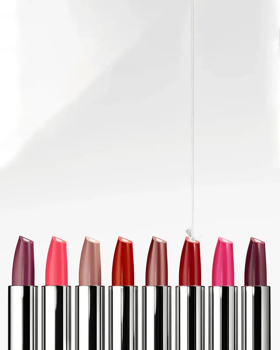Clinique Dramatically Different Shaping Lip Colour 17 Strawberry Ice Photo 2