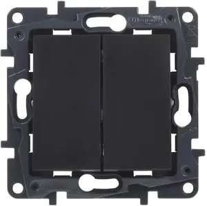 Двойной лестничный выключатель Legrand Niloe Step 10A — черный (модель 863508B)