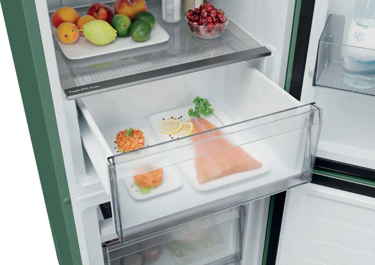 CANDY CNCQ2T518EG freestanding fridge-freezer Photo 6