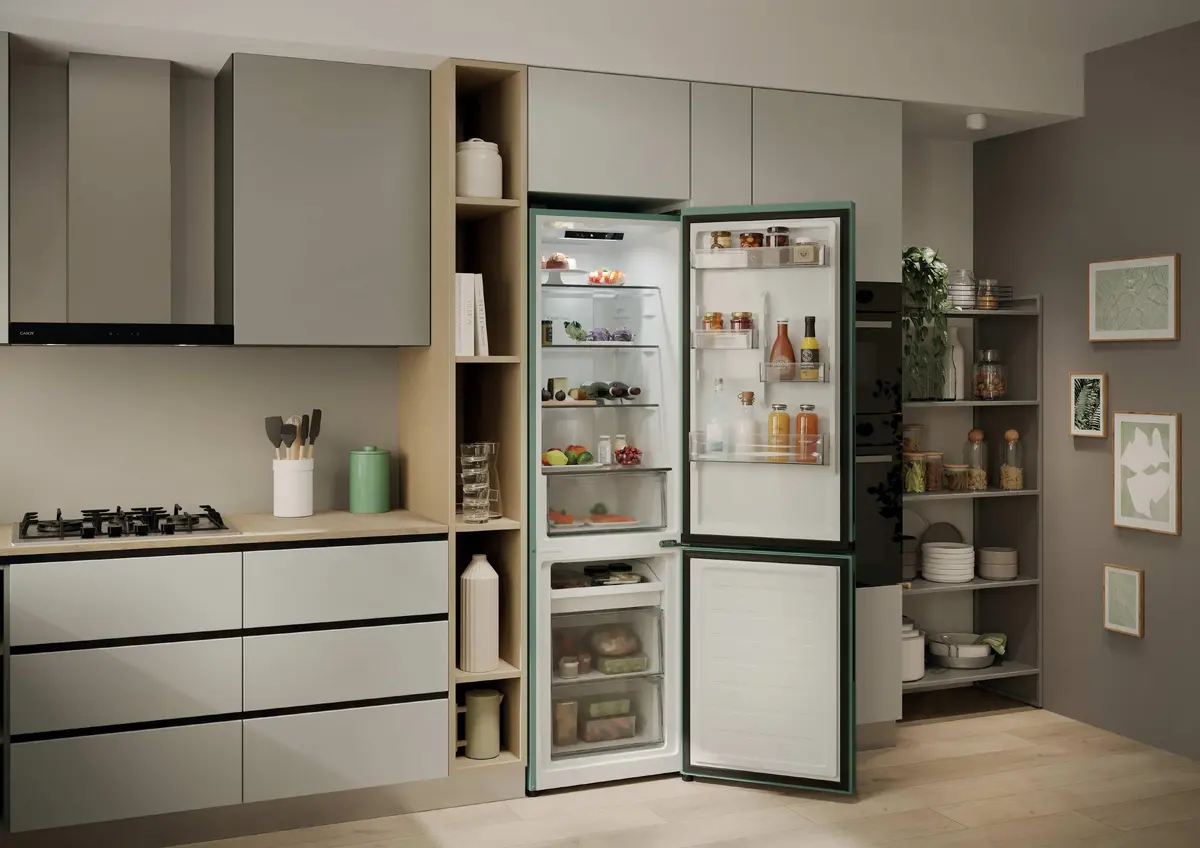 CANDY CNCQ2T518EG freestanding fridge-freezer Photo 12