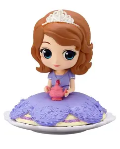 Bandai Q Posket Disney Sofia Ver. A collectible figure by Bandai (stylized chibi character)