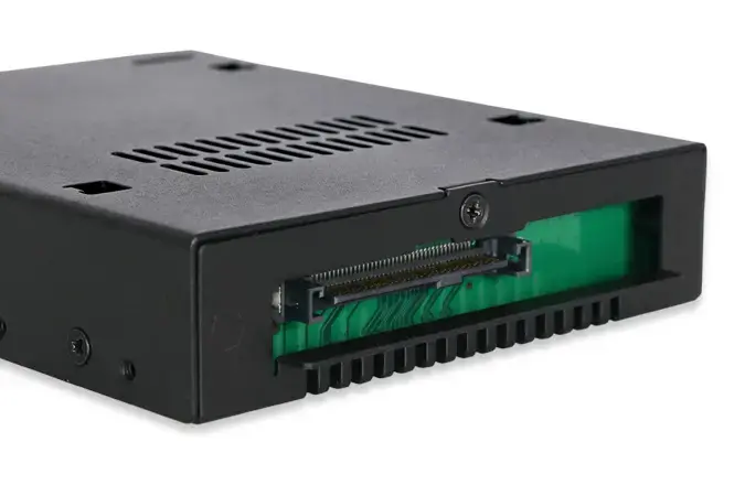 Icy Dock MB601VK-B 2.5 collu U.2 NVMe SSD mobīlais rāmis Photo 11