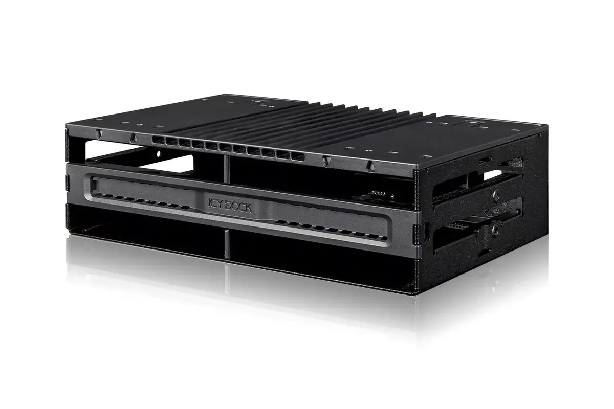 Icy Dock MB024SP-B FlexiDock 4x 2.5-inch SATA/SAS Mobile Rack Photo 6