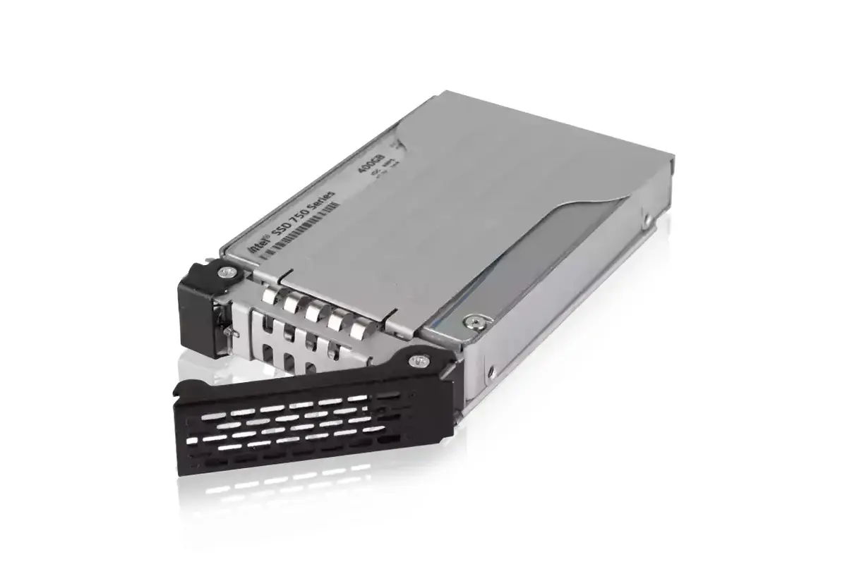 Корпус для SSD Icy Dock ToughArmor MB699VP-B V3 на 4 отсека Photo 8