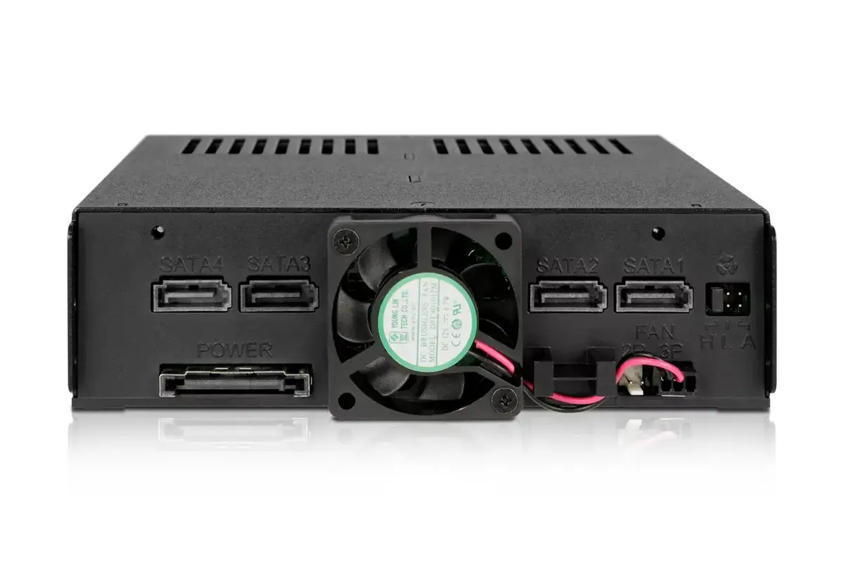 Дисковый массив Icy Dock MB324SP-B на 4 отсека Photo 8