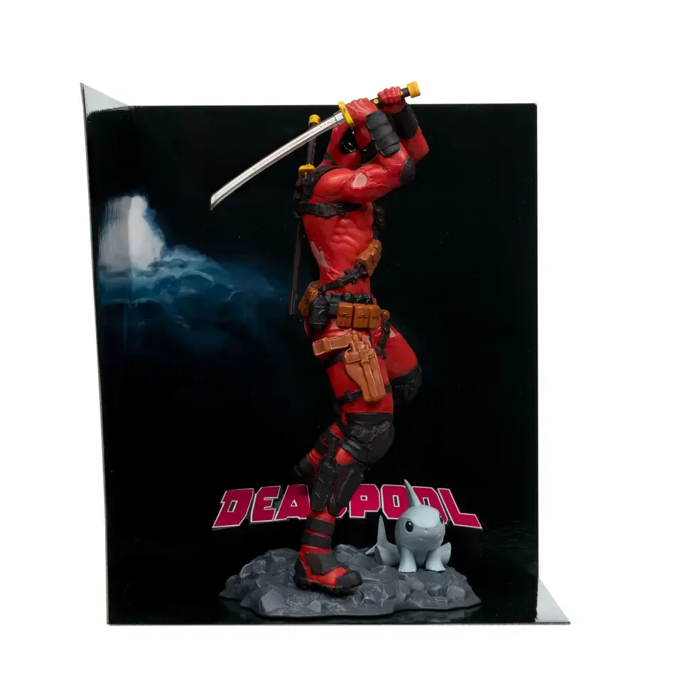 McFarlane Marvel Deadpool 1:10 Scale Collectible Figure Photo 2