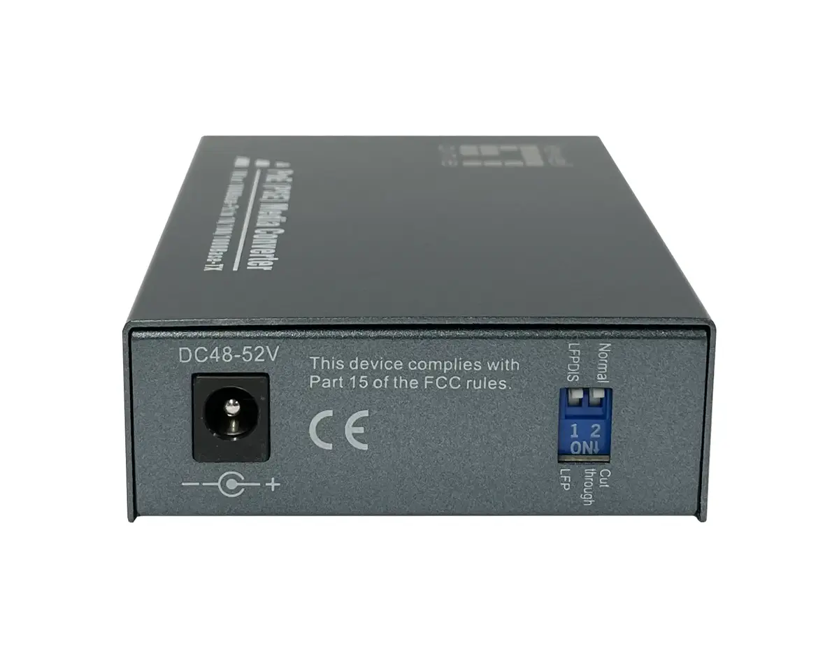 LevelOne gigabitu multivides pārveidotājs RJ45 uz SC PoE PSE Photo 3