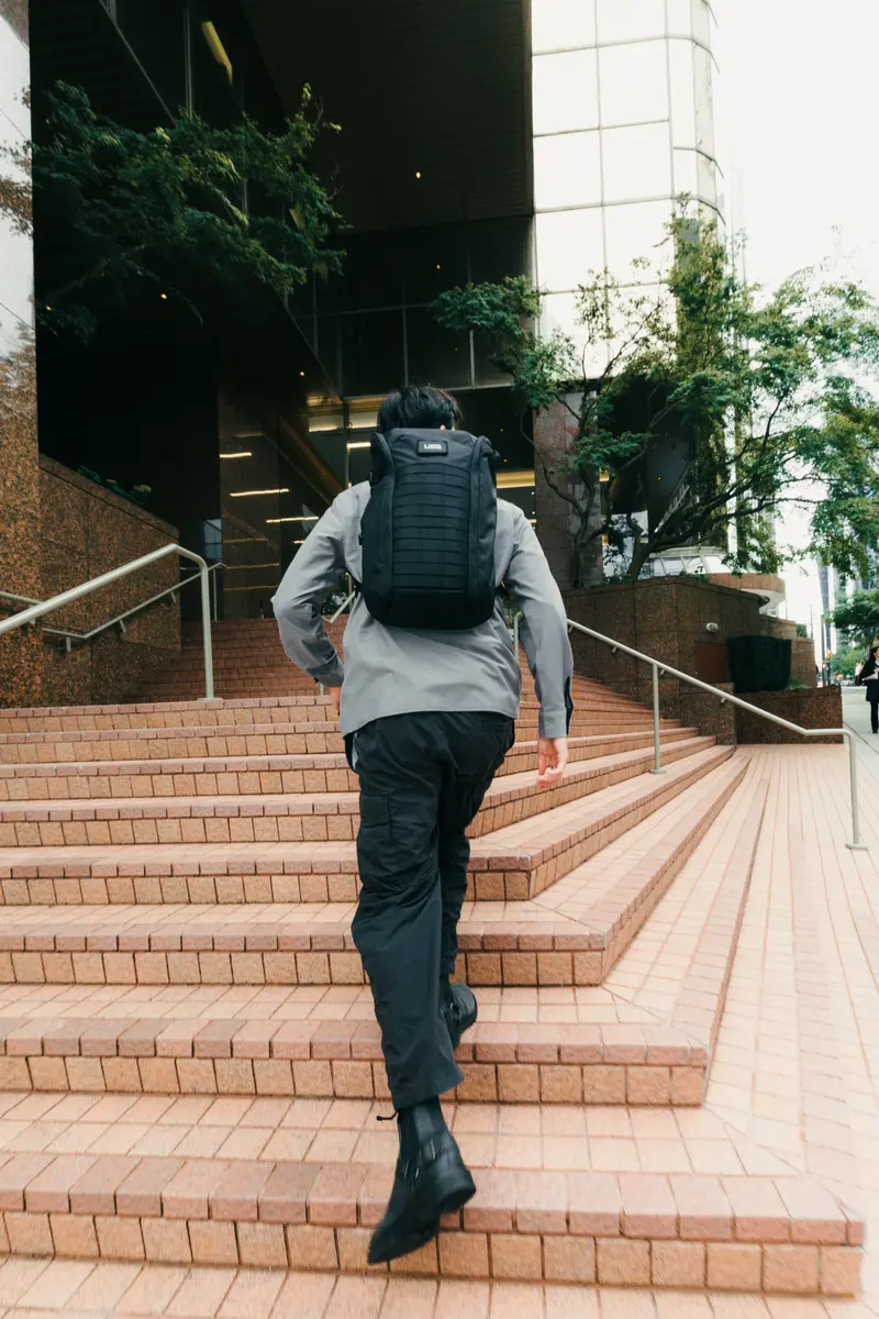 Urban Armor Gear Civilian 16 collu klēpjdatora mugursoma Photo 14