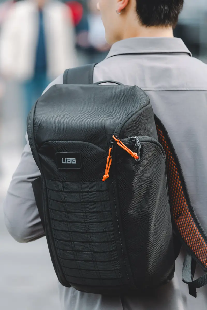 Urban Armor Gear Civilian 16 collu klēpjdatora mugursoma Photo 16