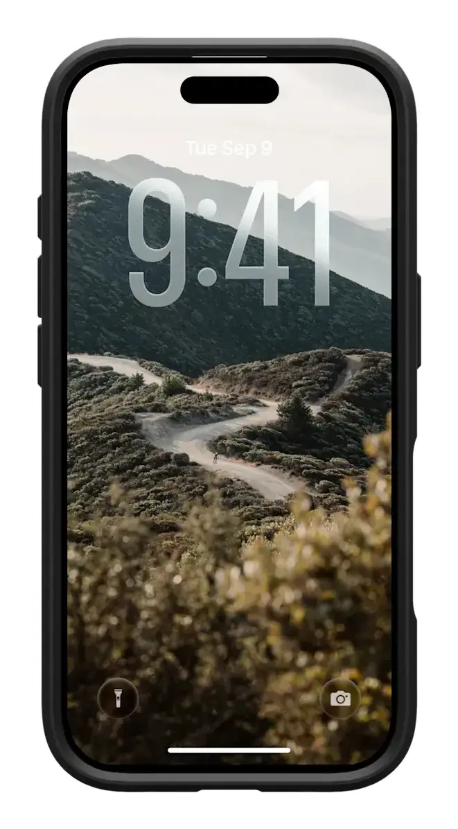 Urban Armor Gear Cover for Apple iPhone 17 Photo 3