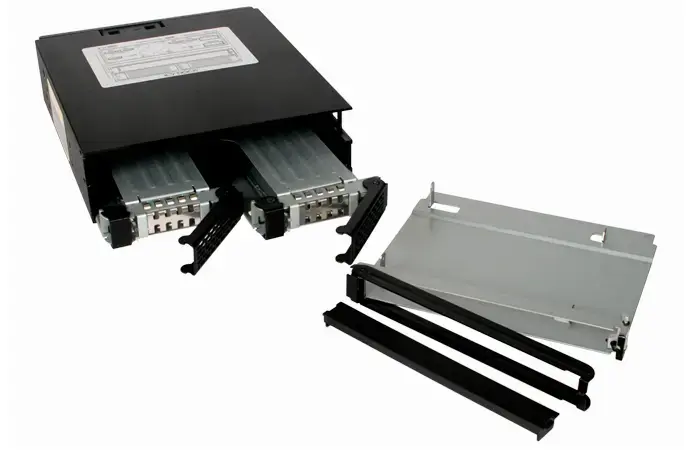 Панель для накопителей Icy Dock MB994IPO-3SB для 2x 2.5-дюймовых дисков Photo 4
