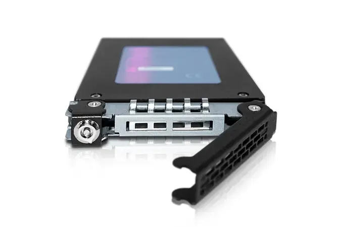 Icy Dock MB996TK-B 2.5" HDD/SSD Enclosure Photo 3